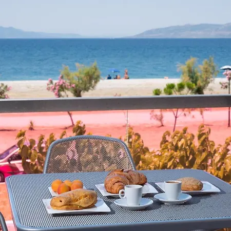 Island Pefki (Evia)