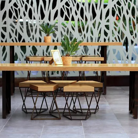 Island Ξενοδοχείο με διαμερίσματα 4*