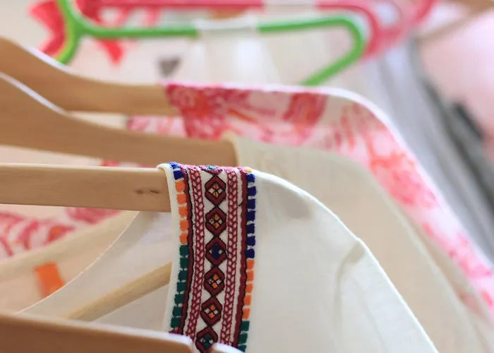 Island 4* Πευκί