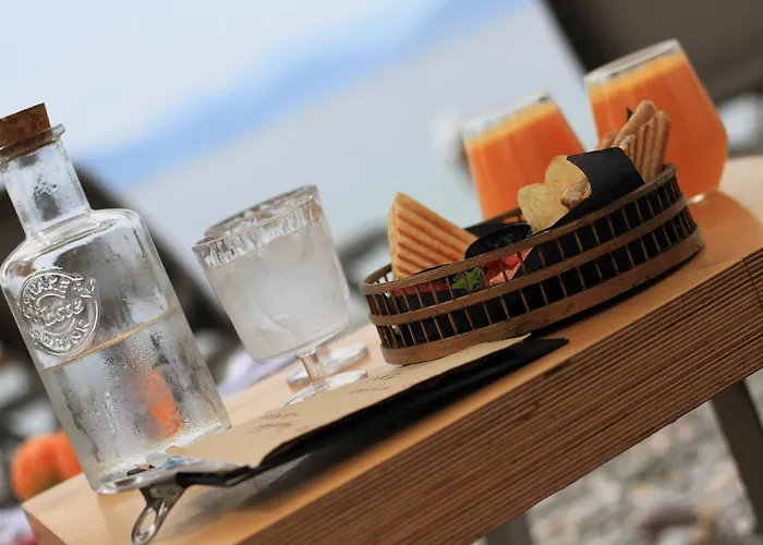 Island Ξενοδοχείο με διαμερίσματα 4*